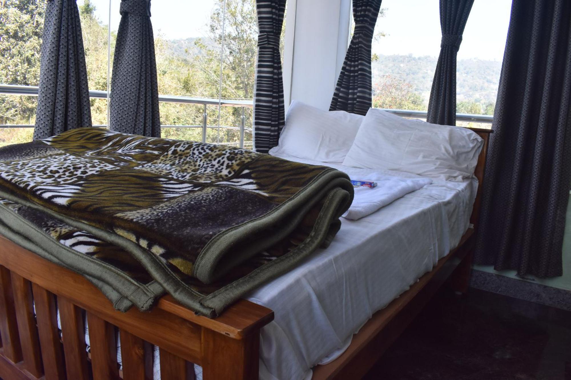 Yelagiri Goldhill Resort Extérieur photo