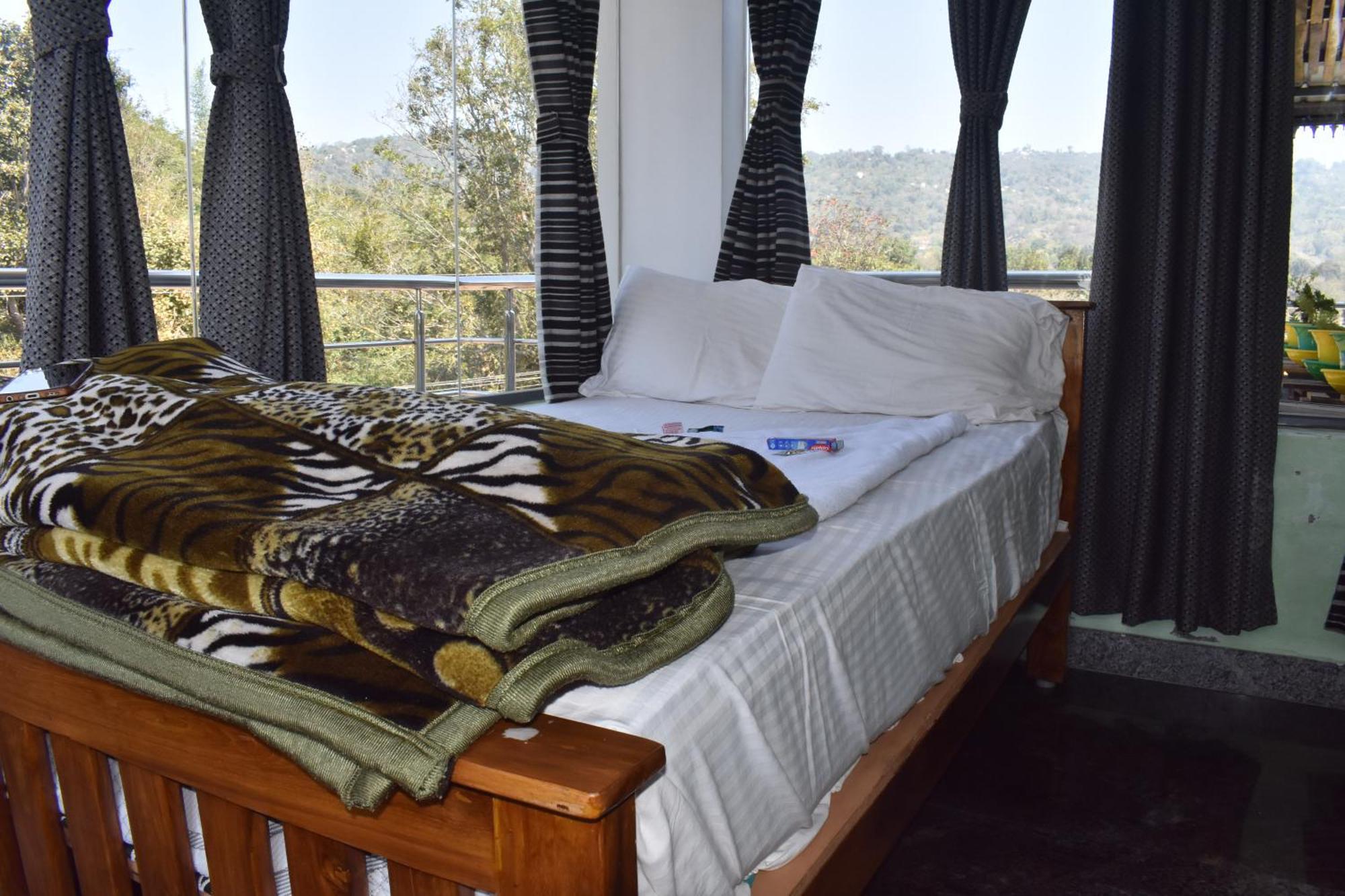 Yelagiri Goldhill Resort Extérieur photo