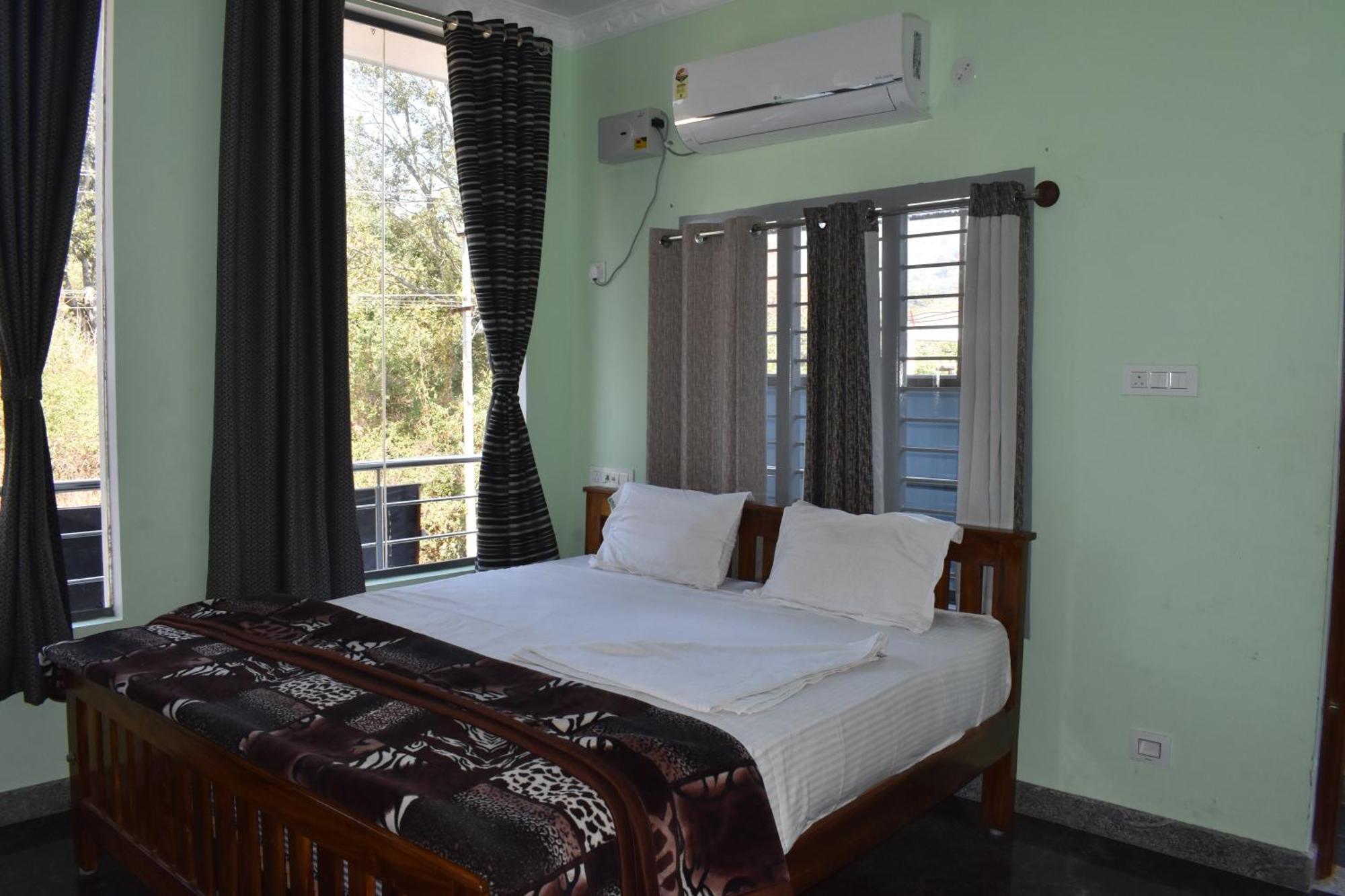 Yelagiri Goldhill Resort Extérieur photo