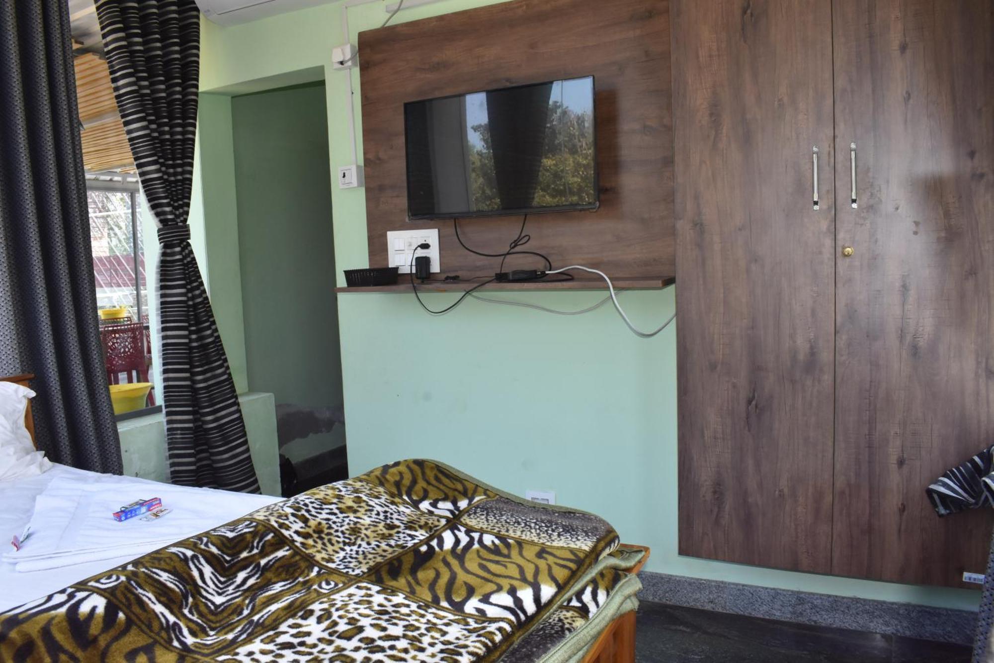 Yelagiri Goldhill Resort Extérieur photo
