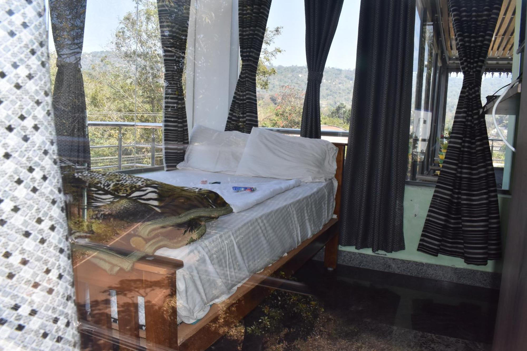 Yelagiri Goldhill Resort Extérieur photo